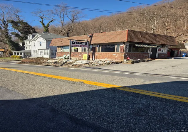 Homes for sale in Greenwood Lake, NY | 657 Jersey Ave, Greenwood Lake, NY 10925 | MLS# 1001748