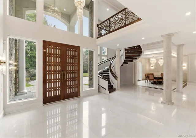 Photo 3 of Mansion for sale at 55 Coves Run, Syosset, NY 11791 | MLS# 1001796 | Listing updated on 2026-07-21
