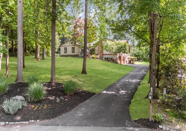 2nd image of 20 Aberdeen Dr, West Nyack, NY 10994 | MLS# 1001802