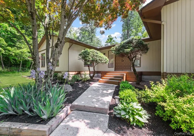 5th image of 20 Aberdeen Dr, West Nyack, NY 10994 | MLS# 1001802