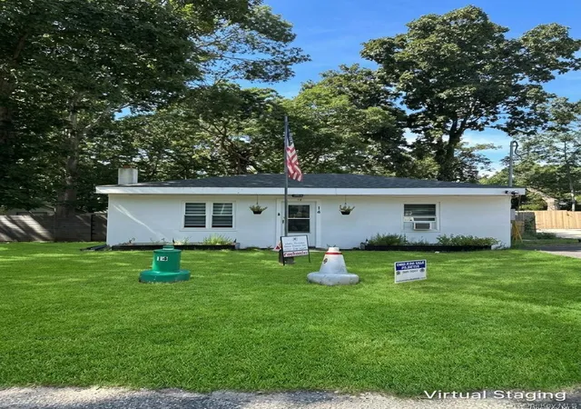 Photo 1 of Single family home for sale at 14 Coolidge Rd, Southampton, NY 11946 | MLS# 1001817 | Listing updated on 2026-10-06