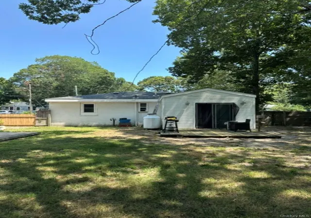 Photo 17 of Single family home for sale at 14 Coolidge Rd, Southampton, NY 11946 | MLS# 1001817 | Listing updated on 2026-10-06