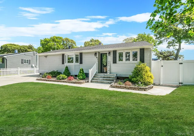 3rd image of 121 Selden Blvd, Centereach, NY 11720 | MLS# 1001835