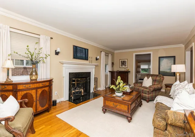 2nd image of 163 Tullamore Rd, Garden City, NY 11530 | MLS# 1001859