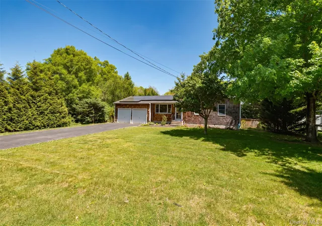 2nd image of 37 Crescent Bow, Brookhaven, NY 11961 | MLS# 1001861