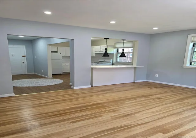 5th image of 141-04 77Th Ave, New York, NY 11367
