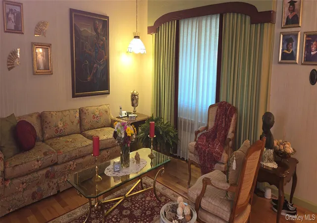 4th image of 2127 Leighton Rd, Hempstead, NY 11003 | MLS# 1001947