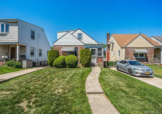 1st image of 85 12 248 St, Bellerose, NY 11426 | MLS# 1001961
