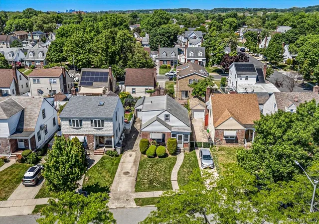 2nd image of 85 12 248 St, Bellerose, NY 11426 | MLS# 1001961