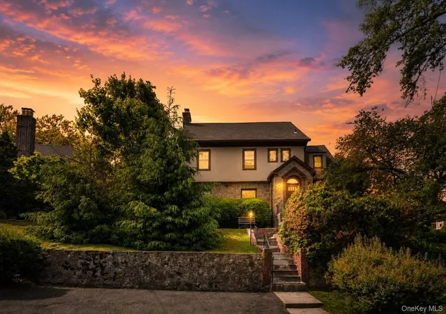 1st image of 17 Old Orchard Rd, New Rochelle, NY 10804 | MLS# 1001987