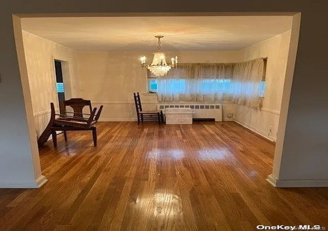 Homes for sale in North Hempstead, NY | 83 Stephan Marc Ln, North Hempstead, NY 11040 | MLS# 1001988