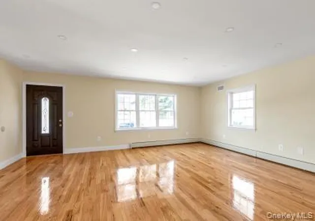 Listing Photo 3 - Condo for sale in building located at 247-13 139th Ave, New York, NY 11422