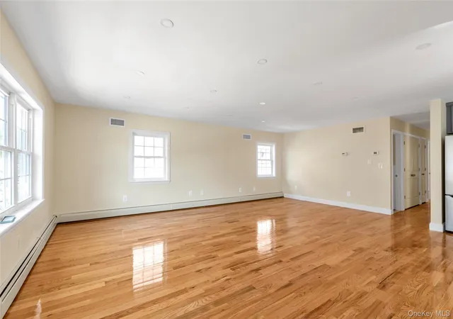Listing Photo 4 - Condo for sale in building located at 247-13 139th Ave, New York, NY 11422