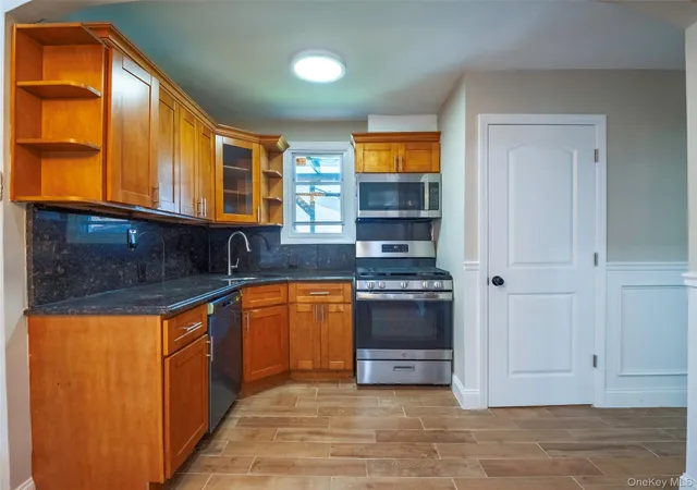 Homes for sale in North Hempstead, NY | 459 Roquette Ave, North Hempstead, NY 11001 | MLS# 1002000