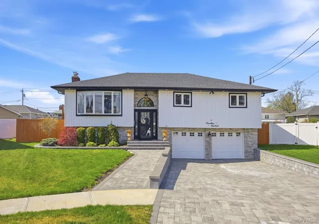 2nd image of 1700 White St, Hempstead, NY 11710 | MLS# 1002007