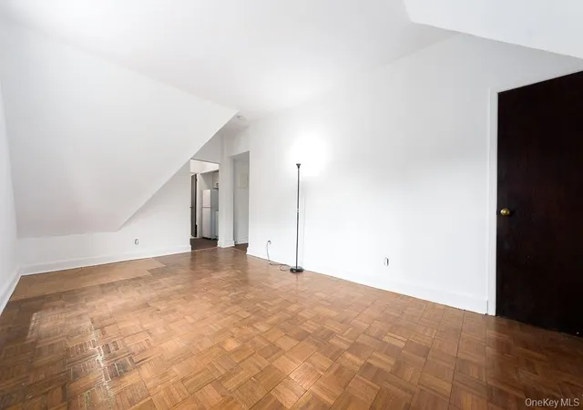 Listing Photo 4 - Condo for sale in building located at 10 Station Sq, New York, NY 11375 - Unit #R42