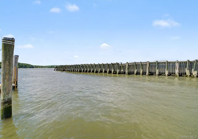 Homes for sale in Cortlandt, NY | D-17 Half Moon Bay Marina, Cortlandt, NY 10520 | MLS# 1002024