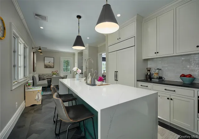 Photo 4 of Single family home for sale at 32 Lookout Rd, Tuxedo Park, NY 10987 | MLS# 1002031 | Listing updated on 2026-09-07
