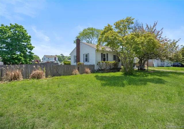 2nd image of 115 Chapel Ave, East Patchogue, NY 11772 | MLS# 1002089