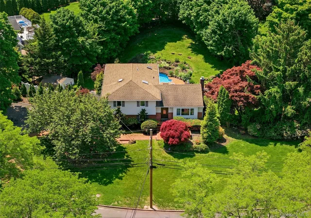 41st image of 6 Paula St, East Northport, NY 11731 | MLS# 1002093