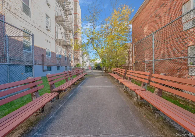 Photo 3 of Condo for sale at 2552 E 7 Street #1H, Brooklyn, NY 11235 | MLS# 1002142 | Listing updated on 2026-05-21