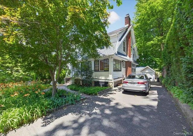 2nd image of 77 Irving Pl, New Rochelle, NY 10801 | MLS# 1002149