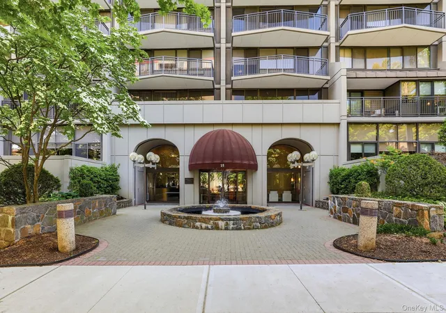 Homes for sale in White Plains, NY | 15 Stewart Pl #1A, White Plains, NY 10603 | MLS# 1002162