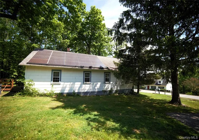 Homes for sale in Woodbury, NY | 3 Jefferson St, Woodbury, NY 10930 | MLS# 1002174