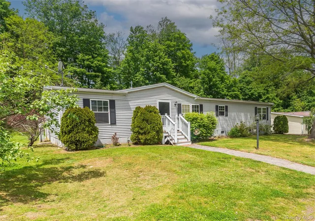 Homes for sale in East Fishkill, NY | 209 Wood Hollow Road, East Fishkill, NY 12533 | MLS# 1002183