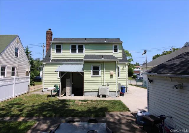 2nd image of 96 Fir St, Valley Stream, NY 11580 | MLS# 1002205