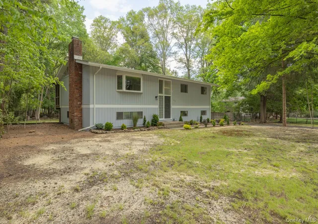 3rd image of 12 Dale Rd, Airmont, NY 10952 | MLS# 1002223