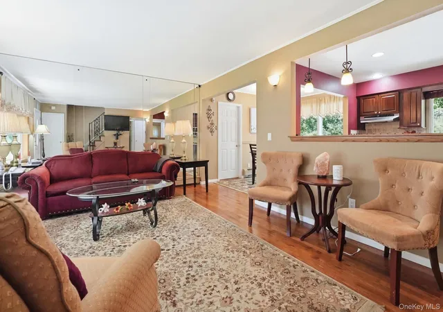 Photo 3 of Sale Pending at 41 Semon Rd, Huntington, NY 11743 | MLS# 1002228 | Listing updated on 2026-09-25