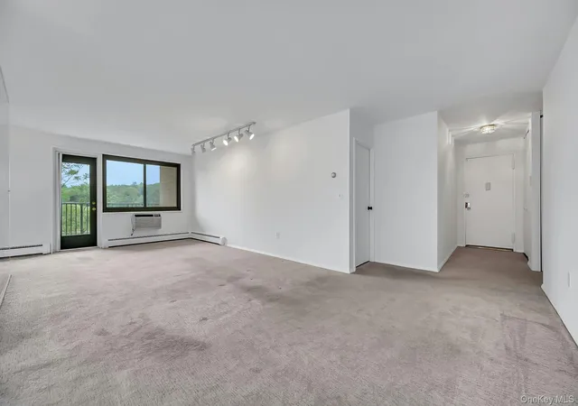 Homes for sale in Greenburgh, NY | 100 E Hartsdale Ave #5GE, Greenburgh, NY 10530 | MLS# 1002243