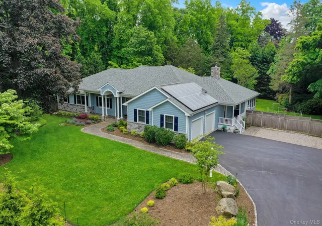 2nd image of 71 Dyke Rd, Setauket, NY 11733 | MLS# 1002281
