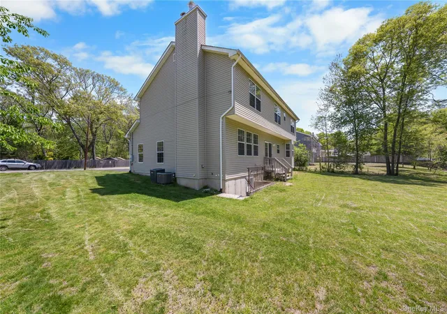 4th image of 49 Kingsland Ave, Shirley, NY 11967 | MLS# 1002283