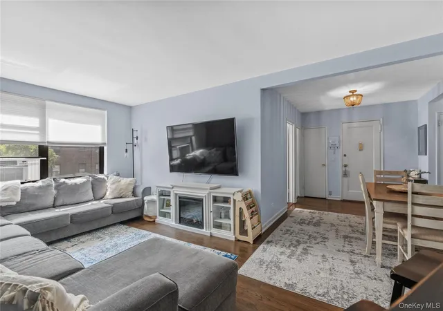 Homes for sale in Greenburgh, NY | 83 Rockledge Rd, Greenburgh, NY 10522