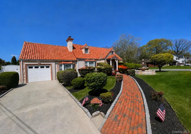 2nd image of 187 Commonwealth Ave, Massapequa, NY 11758 | MLS# 1002295