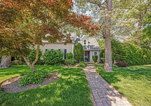 1st image of 215 Melville Rd, Oyster Bay, NY 11735 | MLS# 1002296
