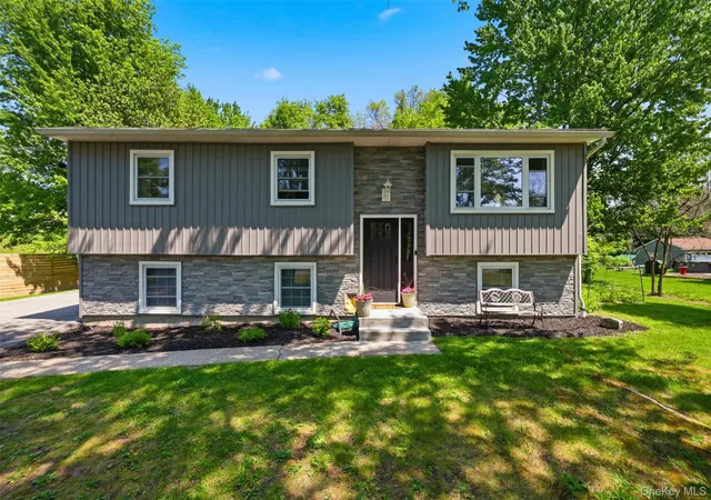Homes for sale in Shawangunk, NY | 14 Baumer Rd, Shawangunk, NY 12589 | MLS# 1002345
