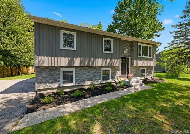 Homes for sale in Shawangunk, NY | 14 Baumer Rd, Shawangunk, NY 12589 | MLS# 1002345