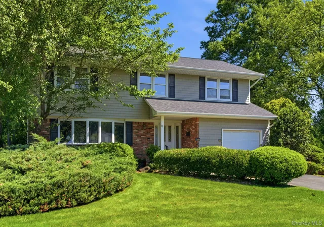 27th image of 61 Hofstra Dr, Smithtown, NY 11787 | MLS# 1002364