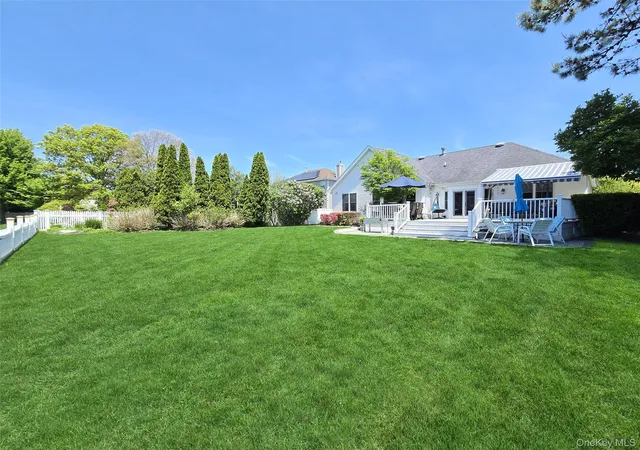32nd image of 12 Laurel Ln, Holtsville, NY 11742 | MLS# 1002397