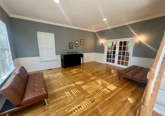 Photo 3 of Sale Pending at 39 Independence Way, Miller Place, NY 11764 | MLS# 1002432 | Listing updated on 2026-07-18