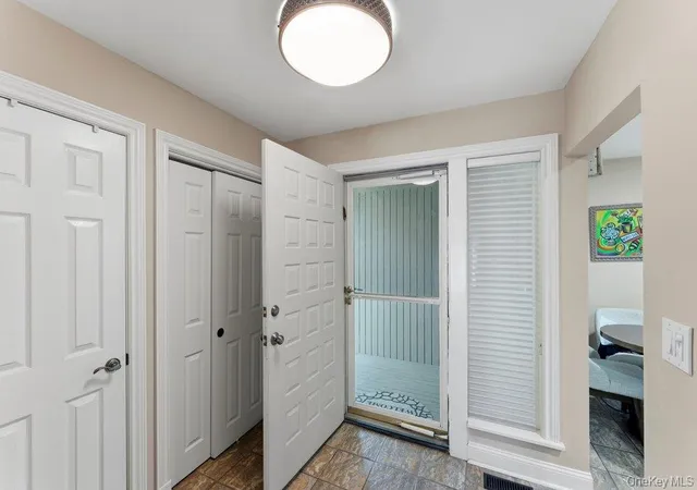 Condo for sale at 76 Estate Dr, Jericho, NY 11753 | MLS# 1002448