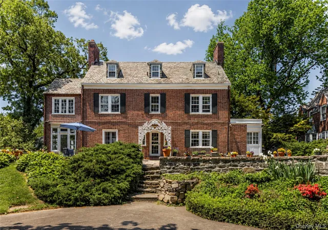 2nd image of 11 Aka 13 Cedar Ln, Yonkers, NY 10708 | MLS# 1002452