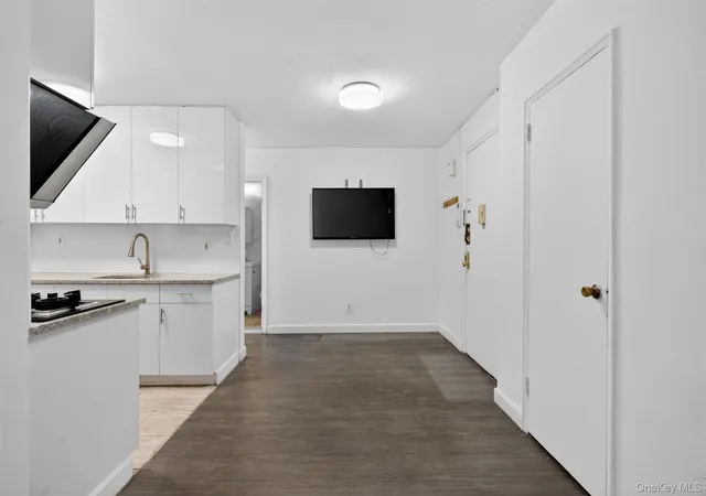 4th image of 132-35 Sanford Ave, New York, NY 11355