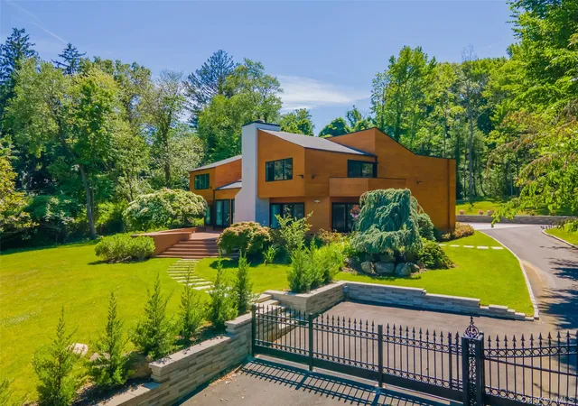 Photo 1 of Sale Pending at 369 E Shore Rd, North Hempstead, NY 11023 | MLS# 1002487 | Listing updated on 2026-09-26