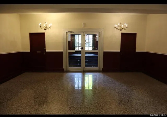 Homes for sale in Mount Vernon, NY | 465 E Lincoln Ave #411, Mount Vernon, NY 10552 | MLS# 1002496
