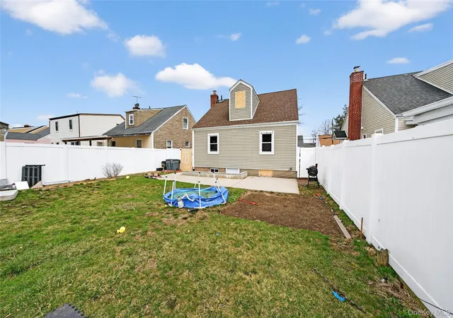 10th image of 390 Locust Ave, Hempstead, NY 11553 | MLS# 1002513
