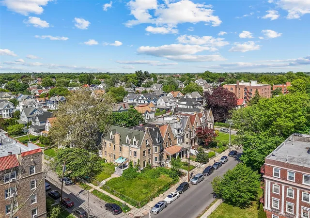Listing Photo 2 - Condo for sale in building located at 203 E Prospect Ave, Mount Vernon, NY 10550 - Unit #